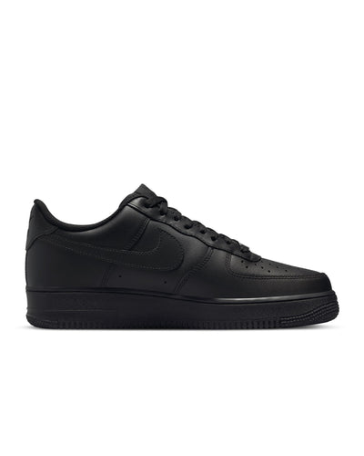 Nike Air Force 1 '07 in a 