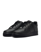Nike Air Force 1 '07 in a "Triple Black" colorway - RecetaSneakers