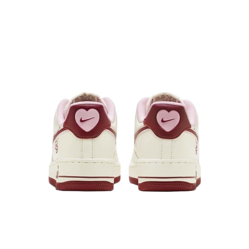 Nike Air Force 1 Low Valentine's Day - RecetaSneakers